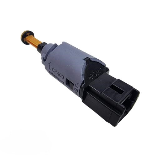 سوییچ الکتریکی استپ ترمز پژو 206 داخل کاسه پدال ایساکو 0940101409